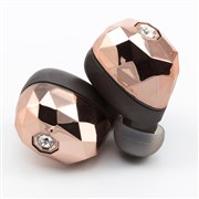 MONSTER�A�W���G���[���C�N�ȓ��u�����h���̊��S���C�����X�C���z��