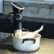 コンパクト低温調理器 スリム低温調理器/カシスレッド | 【公式】CYBER HOMECENTER