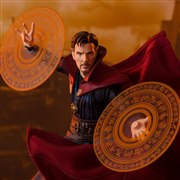 バンダイ、ワイヤー内蔵の布マント付き「S.H.Figuarts ドクター・ストレンジ」