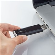 エレコム、USBメモリーサイズのポータブルSSD「ESD-EMN」