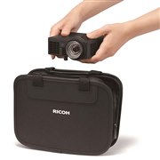 専用！　【RICOH】LEDモバイルプロジェクターハンディーPJ-WXC111 LED光源を採用した短焦点ハンディ・プロジェクター「RICOH PJ