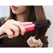 テスコム、モバイルバッテリ―からのUSB給電に対応「USBコンパクトブラシアイロン」