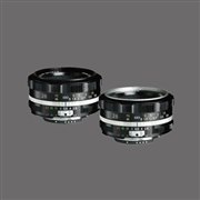 最短撮影0.15m「COLOR-SKOPAR 28mm F2.8 Aspherical SL IIS」が本日10/20発売