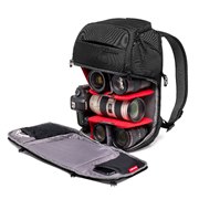 マンフロット、前面を全開にできる「ファスト バックパック M III」など