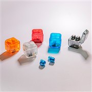 AVIOT�A5�F�̃L�����f�B�J���[���X�P���g���f�U�C���uTE-D01gs�v��{��11/30����