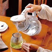 エムケー精工、「カルキ抜き」モードを搭載した電気ケトル「TK-G10」本日12/20発売