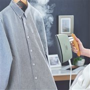 アイロンとしても使える「Toffy ハンディアイロン&スチーマー」が11/14発売