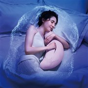 アテックス、抱き枕として使える電位治療器「ルルド メディカルハグピロー」