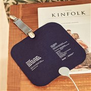 最大50度まで発熱、“貼るカイロ”のように使えるUSB給電式ウェアラブルヒーター