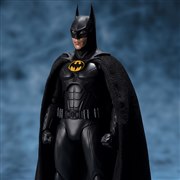 バンダイ、「バットマン」を「ザ・フラッシュ」の最新スーツでS.H.Figarts化