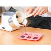 サンコー、手軽に自家製グミを作れる「誰でもかんたんグミ・チョコメーカー」