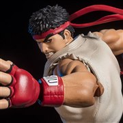 �u�X�g���[�g�t�@�C�^�[�v�����E��S.H.Figuarts���A�g�����G�t�F�N�g���t��