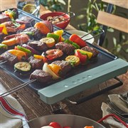 ラドンナ、厚さ約3cmにたたんで収納できる「Toffy スリムグリルプレート」