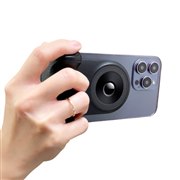 �X�}�z�Łg�J�����̂悤�ȑ��슴�h���y���߂�V���b�^�[�{�^���t�����o�C���o�b�e���[