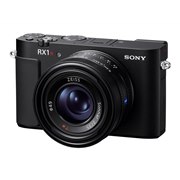 ソニー、6100万画素センサー搭載のフルサイズミラーレス「α7R IV