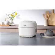 �ۈ�A����IH�u���������v����1200W�̑�Η͂ƐH��@�Ή����Ԃ��̗p��4���������f���uNW-UU07�v