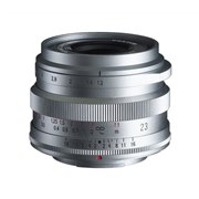 �R�V�i�A�t�H�N�g�����_�[�̕x�m�t�C����X�}�E���g��p����a���L�p�����Y�uNOKTON 23mm F1.2 Aspherical X-mount Silver�v