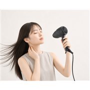 simplus�A�܂肽����ŃR���p�N�g�Ɏ��[�ł���w�A�h���C���[�uSP-HDR01�v