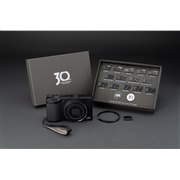 ���R�[�AGR�V���[�Y30���N���L�O�����uRICOH GR IV 30th Anniversary Edition Kit�v �S���E6000�����