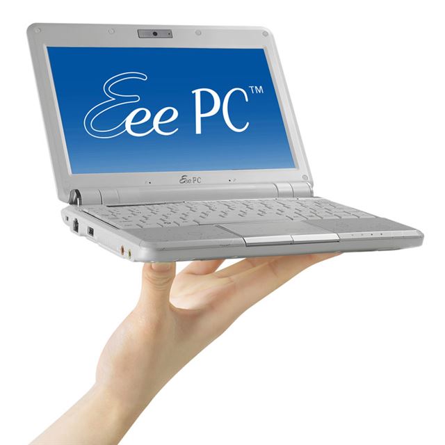 [Eee PC 901-X] Atom N270/12GBのSSDドライブ/8.9V型液晶を搭載したウルトラモバイルPC（パールホワイト）。市場想定価格は59,800円前後
