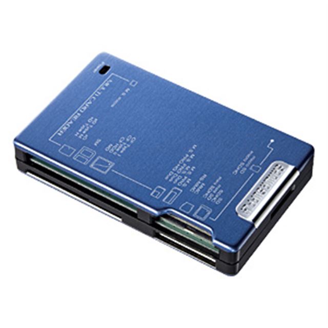 [ADR-MLT111BL] 表面にアルミ素材を使った47メディア対応カードリーダー（ブルー）。価格は3,990円