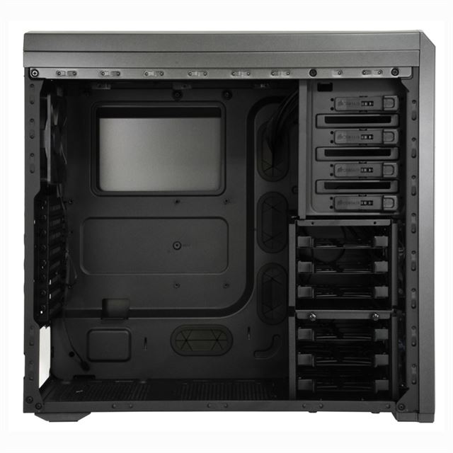 CORSAIR、最大10基のファンを搭載できるPCケース - 価格.com