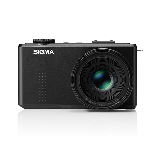 価格.com - シグマ、50mm単焦点レンズ搭載「SIGMA DP3 Merrill」を2/22に発売