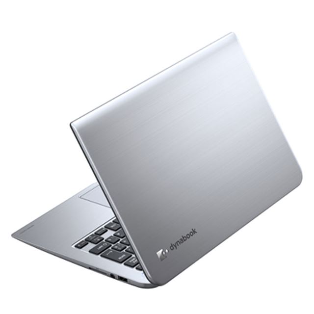 東芝、国内初の13.3型WQHD液晶搭載Ultrabook「dynabook KIRA V832