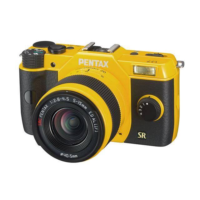 ペンタックスリコー、撮像素子を大型化した小型一眼カメラ「PENTAX Q7