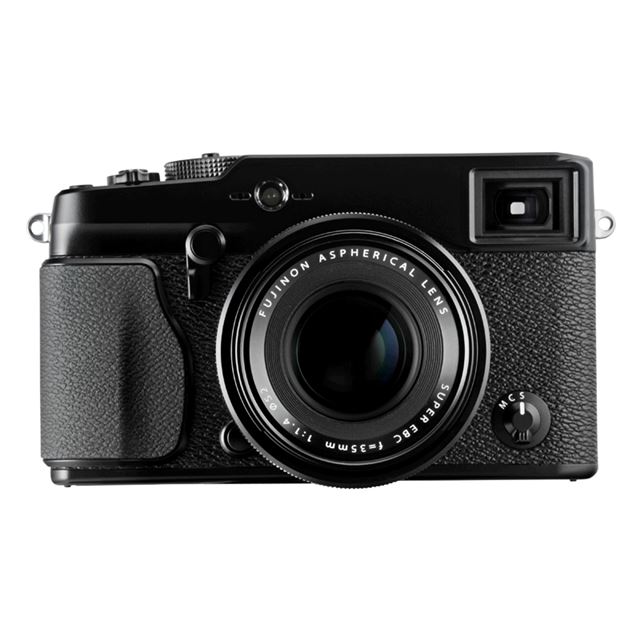 富士フイルム、「X-Pro1」「X-E1」に低コントラスト時の合焦精度向上を