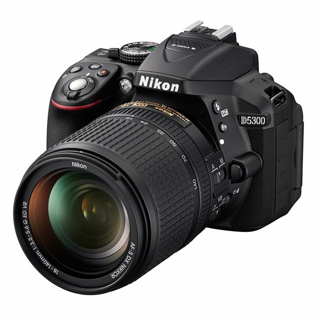 Nikon D5300 一眼レフ レフ板付　Canon