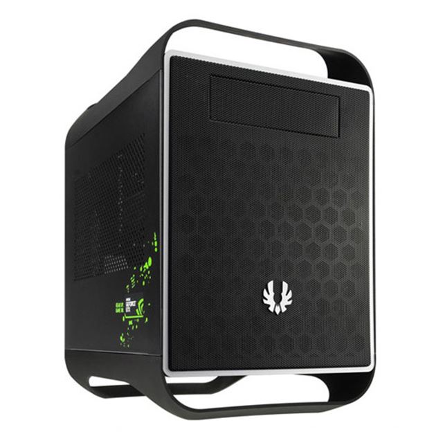 価格.com - BitFenix、NVIDIAとコラボしたキューブ型PCケース