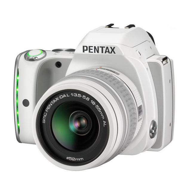 リコー、ボディライト搭載「PENTAX K-S1」を9/26に発売延期 - 価格.com