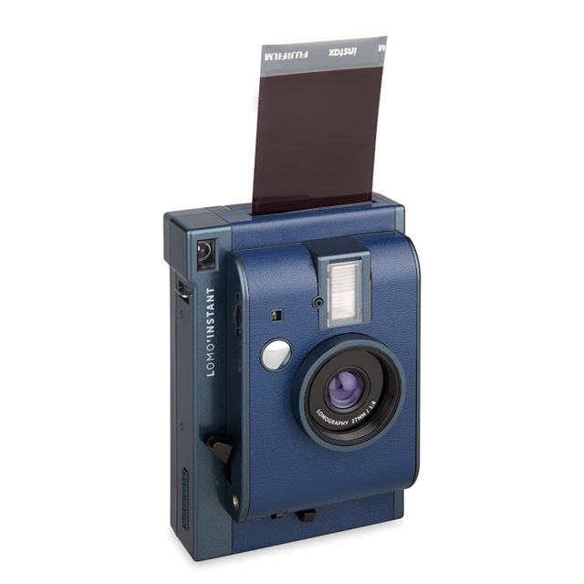 ロモ、インスタントカメラ「Lomo'Instant」の冬モチーフモデル発売