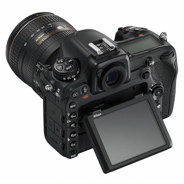 Nikon  DXフォーマットデジタル一眼レフカメラ D500 16-80 VR