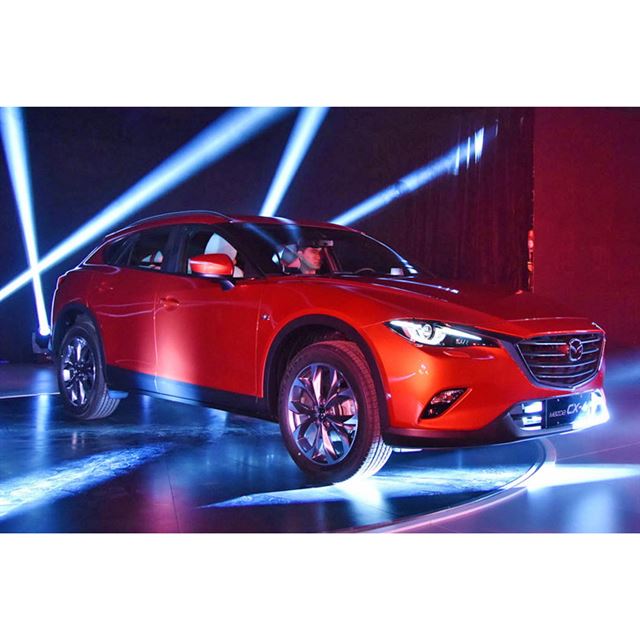 マツダの新型クロスオーバー Cx 4がデビュー 北京ショー16 価格 Com