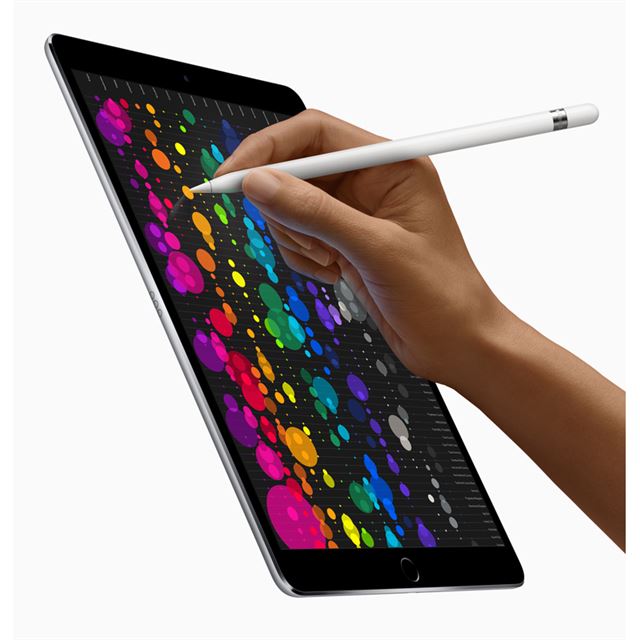 アップル、9.7型よりディスプレイが20％広くなった10.5型「iPad Pro