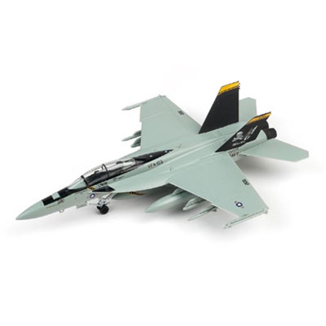 接着剤なしで組み立てられる、1/72アメリカ空軍「F-15E」と海軍「F/A 