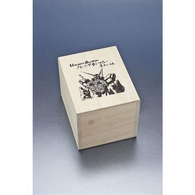 ユニコーンガンダムの「バーニア」がチタニウムタンブラーに、8,640円 - 価格.com