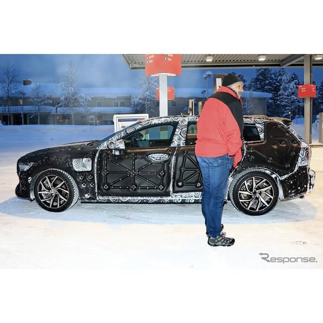 ボルボ V60 次期型を初スクープ Phevの T8 ほぼ確定 価格 Com