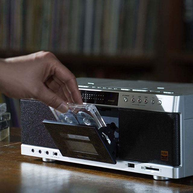 東芝、CDやテープをハイレゾ相当に再現するCDラジカセなど - 価格.com