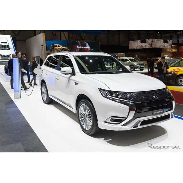 三菱 アウトランダー Phev ダイナミックシールド顔が進化 ジュネーブモーターショー18 価格 Com