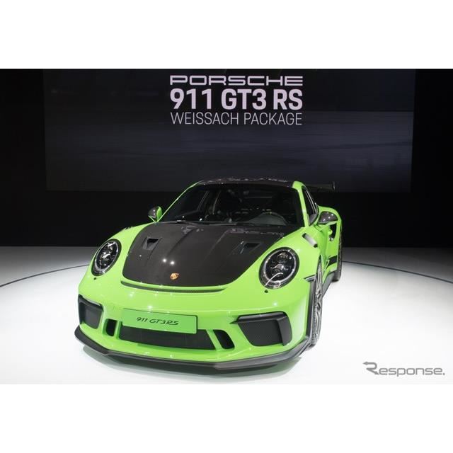 ポルシェ 911 GT3RS に軽量仕様の「ヴァイザッハ パッケージ