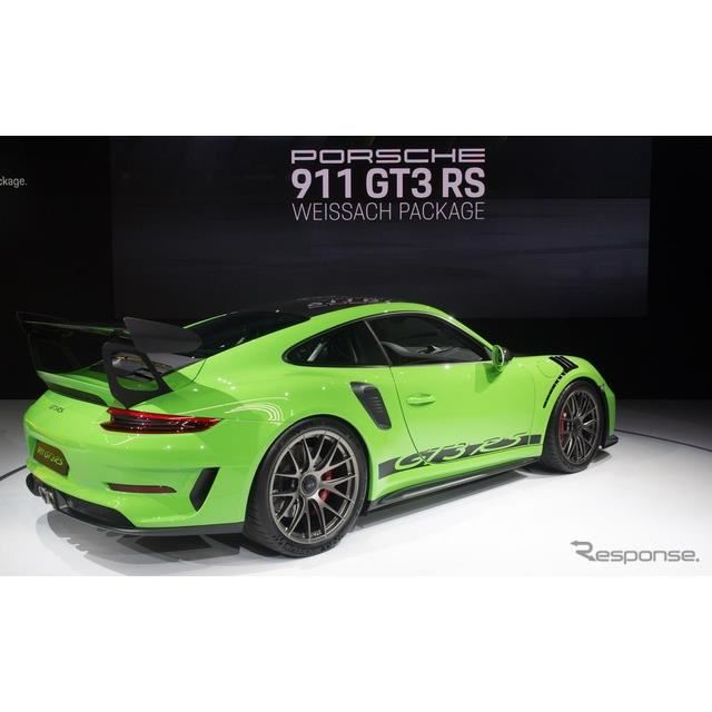 ポルシェ 911 GT3RS に軽量仕様の「ヴァイザッハ パッケージ