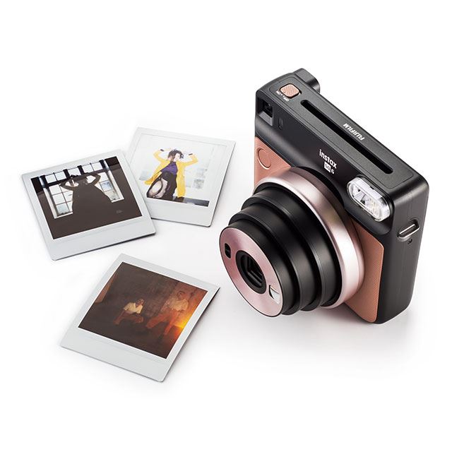 富士フイルム、スクエアフィルムに対応したチェキ「instax SQUARE SQ6