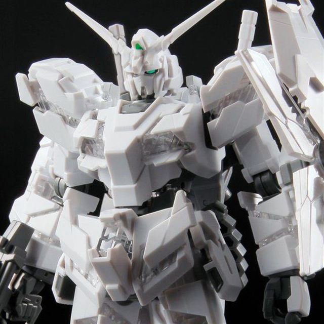 ガンダムベース限定ガンプラ Ucガンダム サザビー がwebショップでも発売 価格 Com