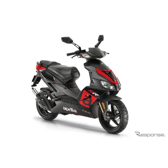 アプリリア スポーツスクーター Sr50r を発売 2サイクル50ccで環境対応 価格 Com