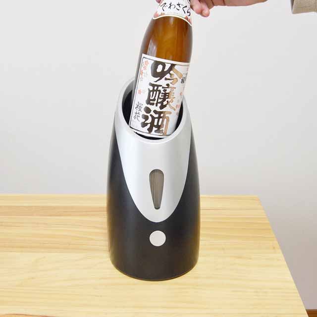 卓上に置ける「1本用ワインクーラー」発売、ボタンひとつで温度を切り替え - 価格.com