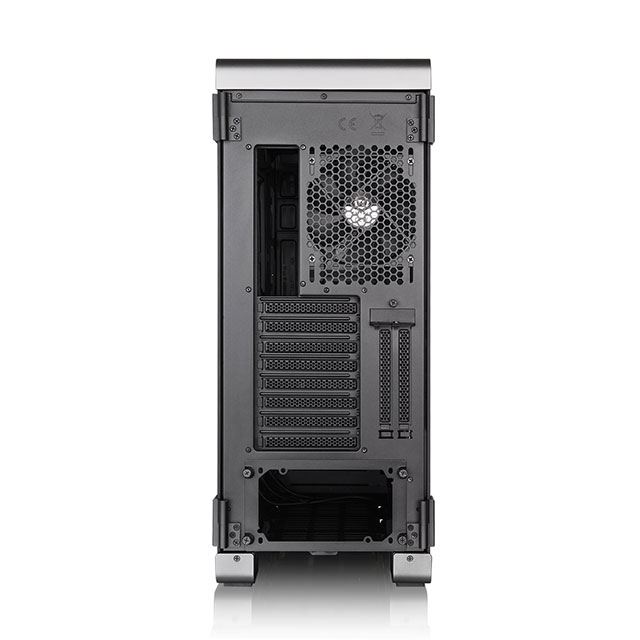 Thermaltake ガラスのスイングドアパネルと2面アルミパネルを搭載したpcケース 価格 Com