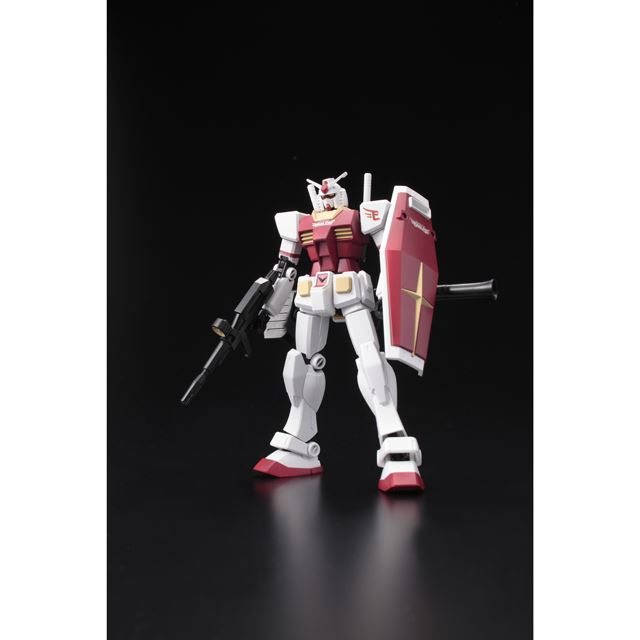 RX-78-2とプロ野球12球団がコラボ、「ガンダム40周年」でガンプラ発売 - 価格.com